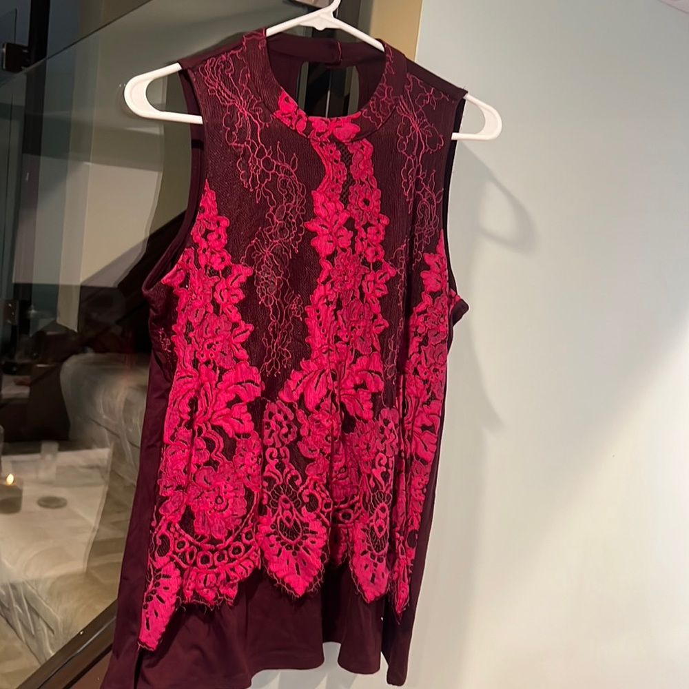 Maurice’s top
